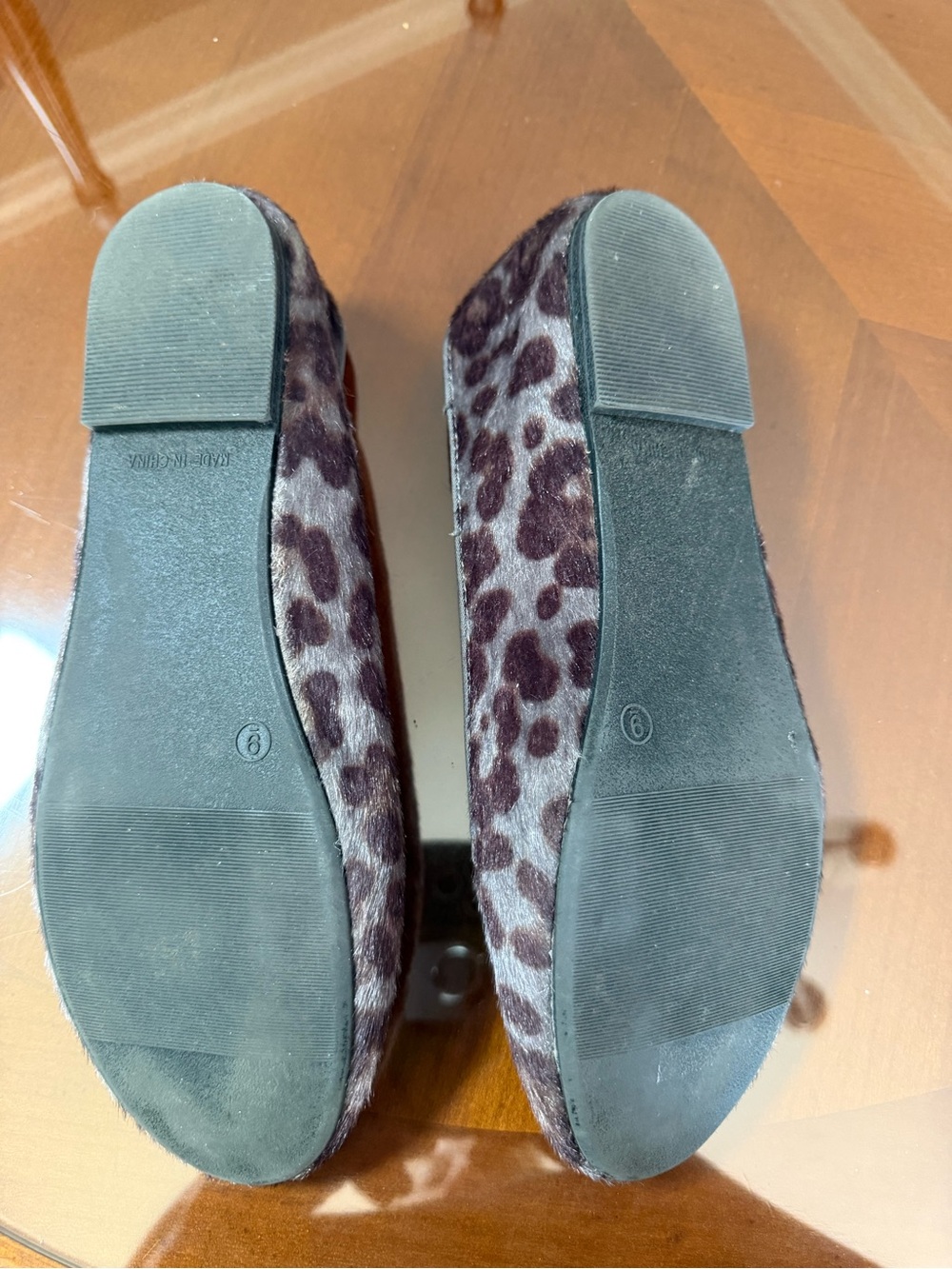 Old Navy Leopard-Print Faux Fur Slip-On Flats in Brown and Tan - Picture 2 of 4